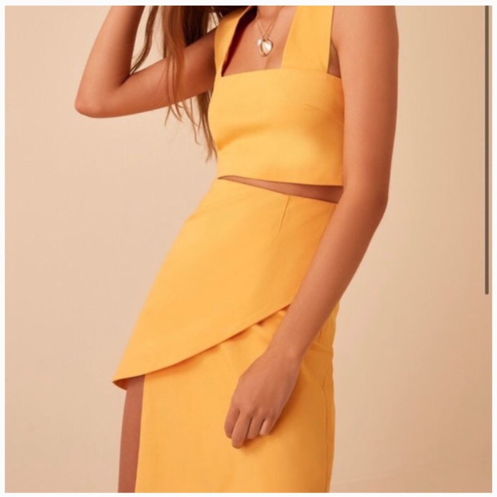 Finders Keepers The Label Top Size L NWT